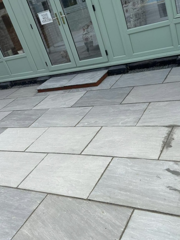 Kandla Grey Indian Sandstone Paving Slabs - 900x600 Pack