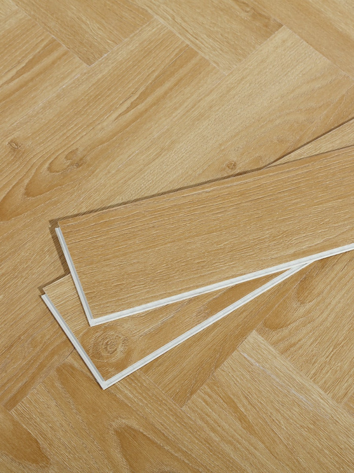 Chateau Light Oak Herringbone Click Vinyl Floor Tiles  - 640x128mm