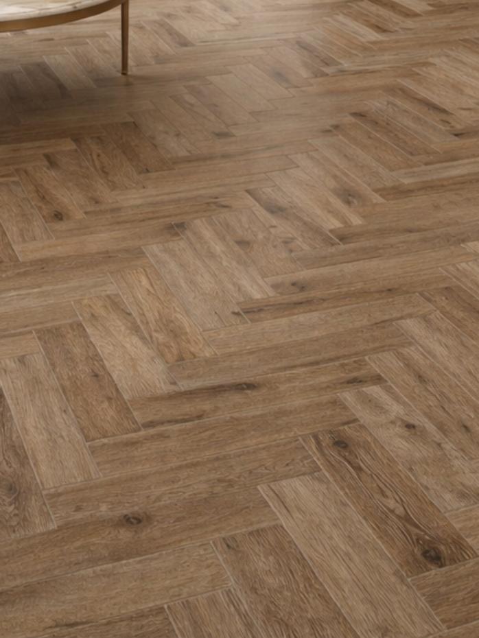 Chestnut Oak Herringbone Luxury Click Vinyl Flooring Tiles - 640x128x6mm