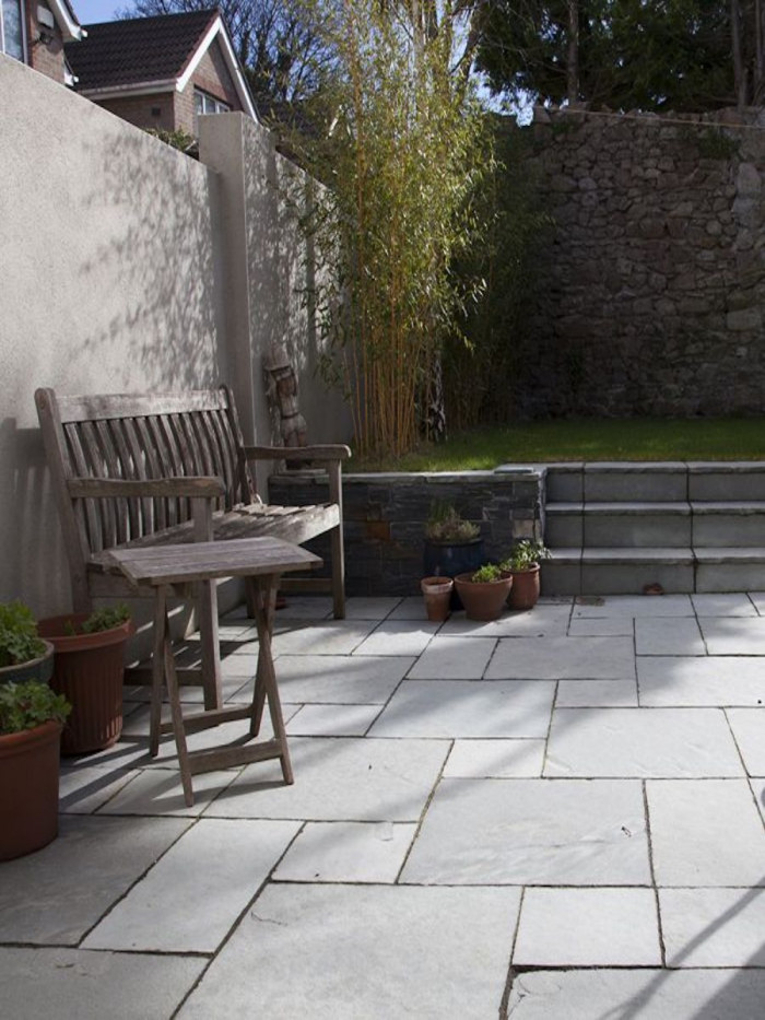 Tandur Grey Antique Limestone Paving Slabs - Mix Size Patio Pack