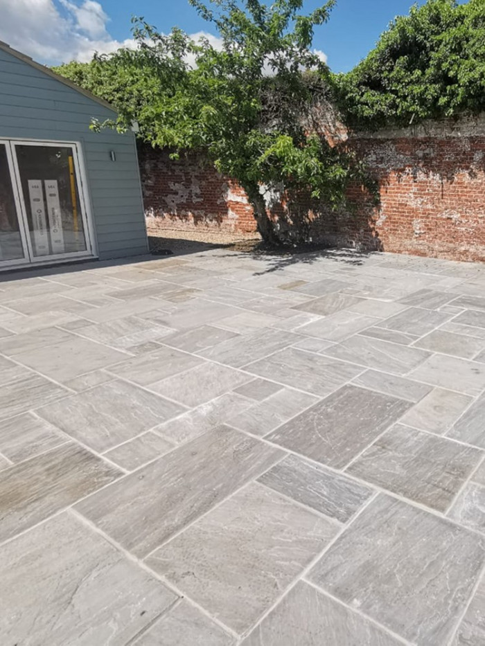 Kandla Grey Indian Sandstone Paving Slabs - Mix Size Patio Pack