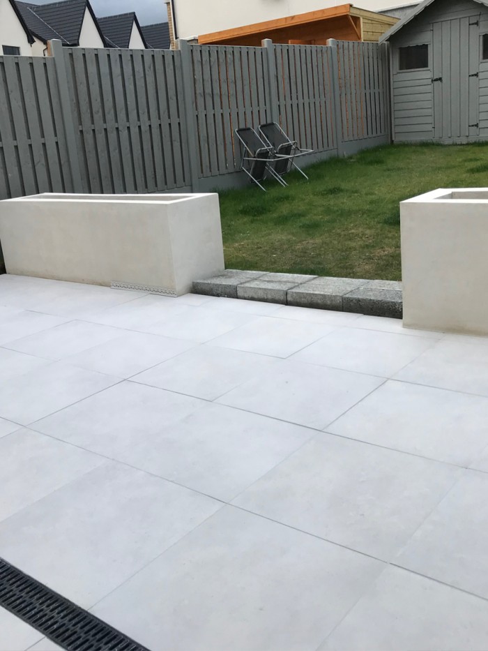 Luna White Outdoor Porcelain Slabs - 600x600x20mm