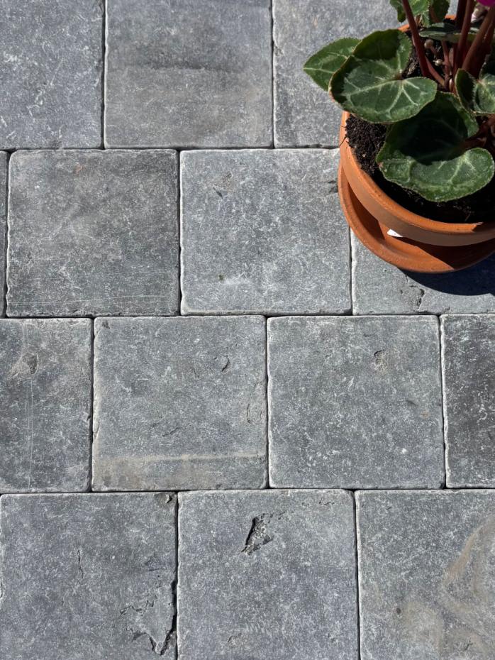 Naples Dark Grey Limestone Tiles - 400x400mm