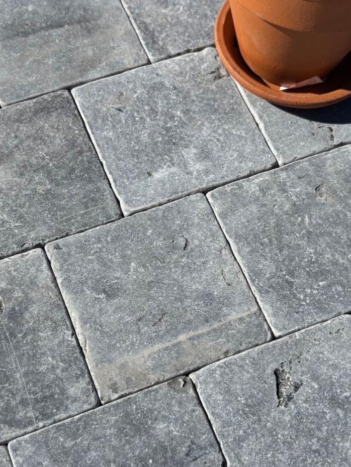 Naples Dark Grey Limestone Tiles - 400x400mm
