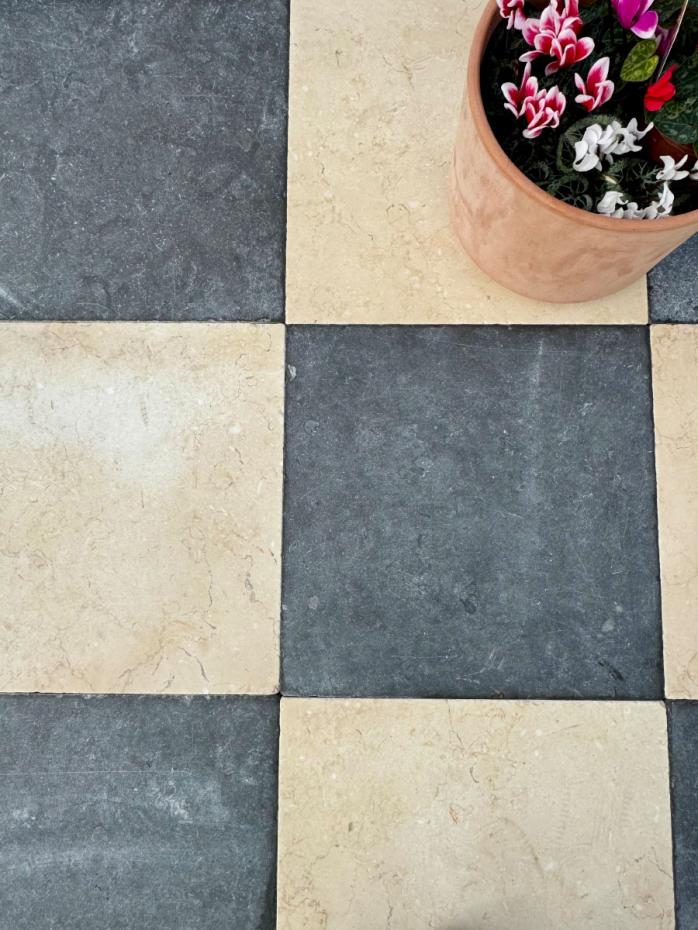 Naples Light And Dark Honed Limestone Checkerboard - Mix Pack