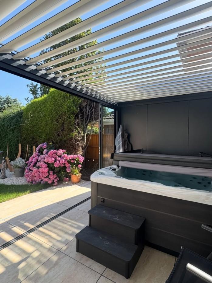 Ocean Travertino Beige Outdoor Porcelain - 900x600x20mm