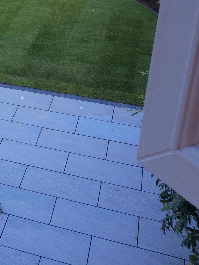 Quartz Gris Outdoor Porcelain Paving Slabs - 900x450x20mm (LAST PACK)