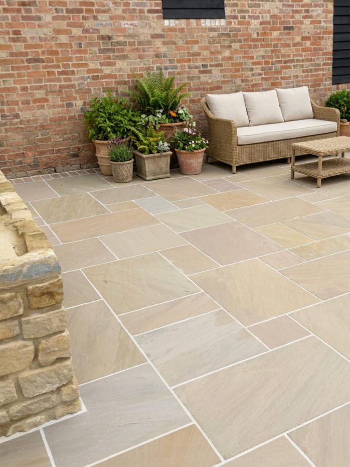 Raj Green Indian Sandstone Paving Slabs - Mix Size Patio Pack
