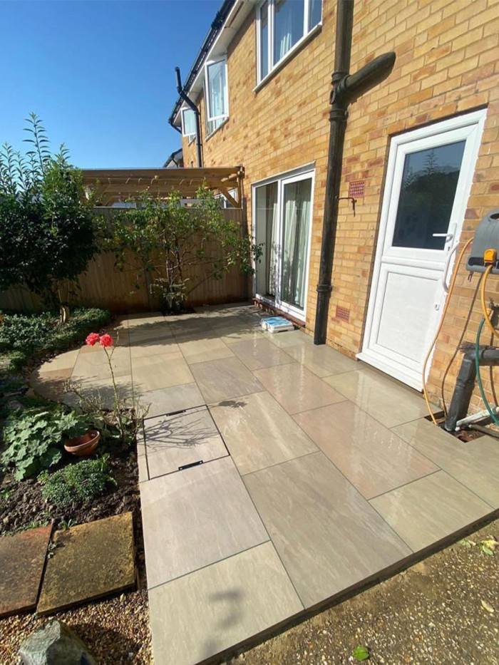 Raj Green Outdoor Porcelain - 900x600x20mm