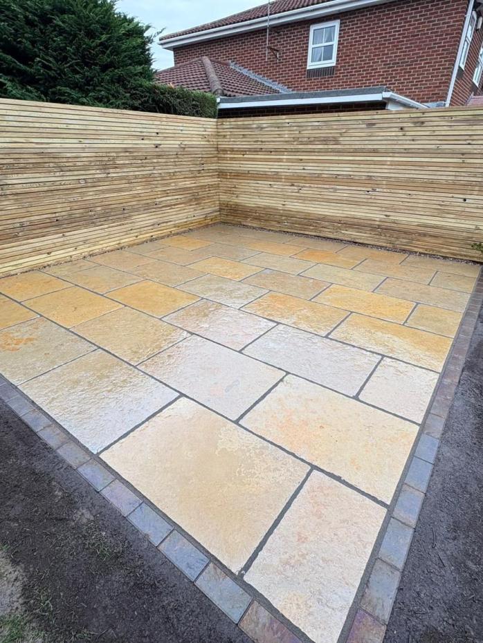 Tandur Yellow Antique Limestone Paving Slabs - 900x600mm