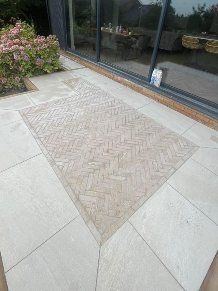 Idaho White Outdoor Porcelain - 900x600x20mm