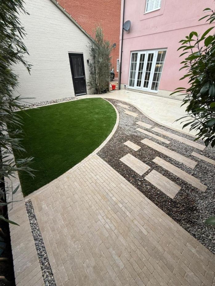 Dijon Honed & Tumbled Limestone Outdoor Pavers - 200x50x40mm