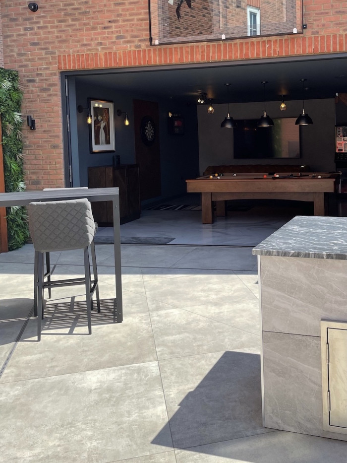 Larisa Pearl King Size Outdoor Porcelain Slabs - 900x900x20mm